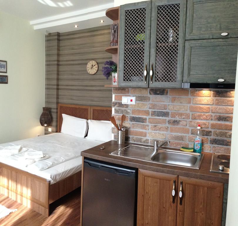 Guest Rooms Maria Luiza Varna Extérieur photo